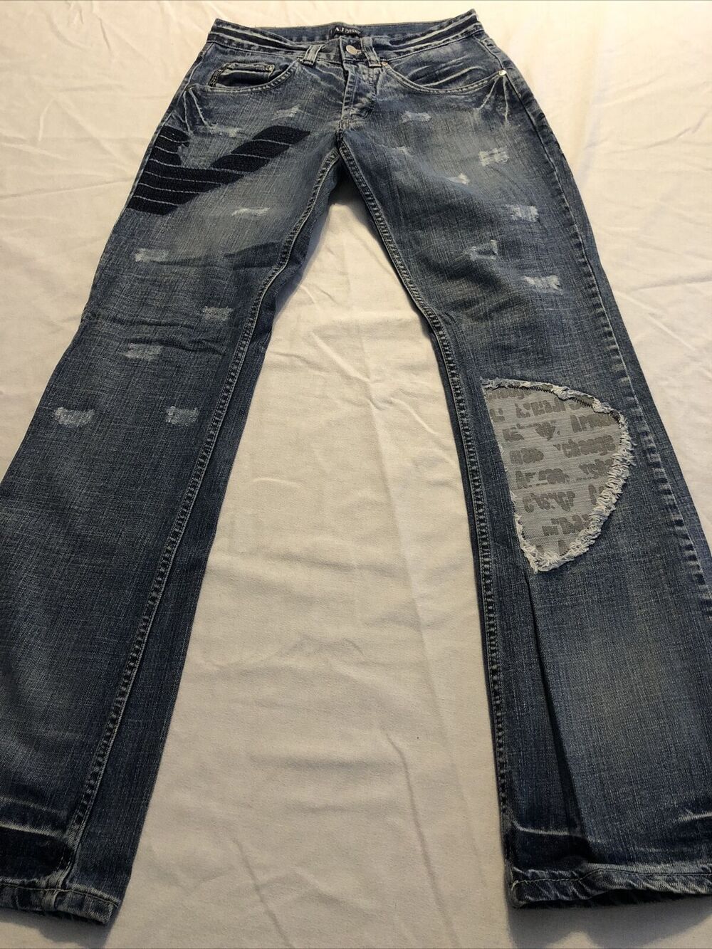Armani Men's Jeans Distressed Button fly Boot Cut Size 30 x 33 - Picture 4 of 8